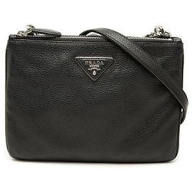 Prada Sac crossbody à double zip en Vitello Phenix noir Noir