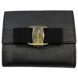 Salvatore Ferragamo Vara Ribbon Bi-fold Wallet Black