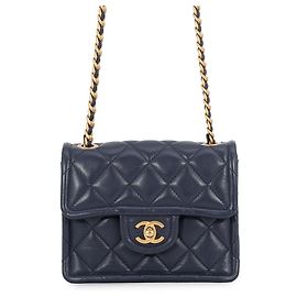 Borsa a tracolla Chanel Mini Matelassé con catena Blu navy