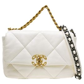 Chanel 19 Flap Quilted Leather Medium Branco