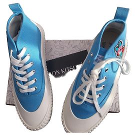Autre Marque Maison Kitsuné Blue Canvas Low-Top Sneakers with Fox Patch White Blue