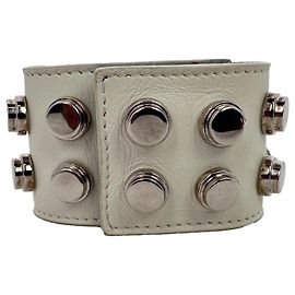 Pulseira Wrap com Tachas Saint Laurent em Couro Branco Branco
