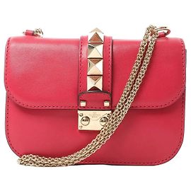 Valentino Garavani Bolsa Tiracolo em Couro Valentino Rockstud Glam Lock com Corrente em Rosa Rosa