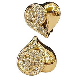 Orecchini a clip Givenchy in cristallo e placcati oro 18kt a forma di cuore D'oro
