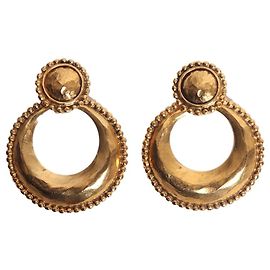 Chanel Boucles d'oreilles clips vintage dorées Doré
