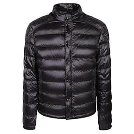 Moncler Selves Short Down Jacket Black