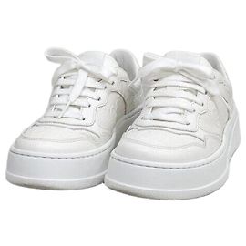 Gucci Baskets en cuir embossé White Blanc
