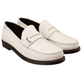 Saint Laurent Mocasines Penny Monograma para mujer Pearl Blanco