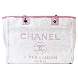 Chanel Raffia Deauville Shoulder Bag White