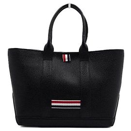Thom Browne mala Tote feminina Small Tool Pebble em couro granulado preto Preto