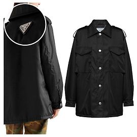 Prada Casaco de penas em nylon com logótipo triangular Preto