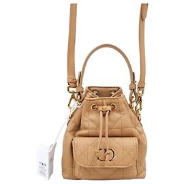 Dior Nuova Borsa a Secchiello Caro Nano Light Gold Macro Cannage D'oro