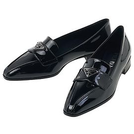 Prada Mocasines de cuero charol para mujer Negro
