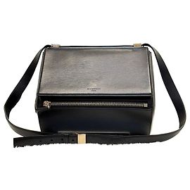 Givenchy Leather Pandora Box Medium Black Gold Nero