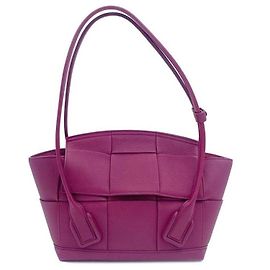 Bottega Veneta Arco Small Handtasche aus violettem Leder Lila