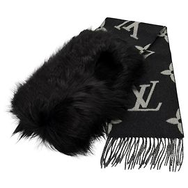 Stola Louis Vuitton in cashmere nero e pelliccia di volpe Nero