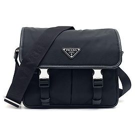 Prada Borsa a tracolla in nylon Nero