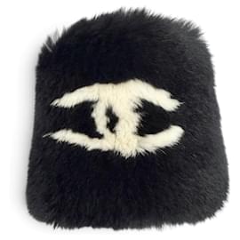 Bracciale rigido in pelliccia di coniglio Chanel Coco Mark Nero Bianco