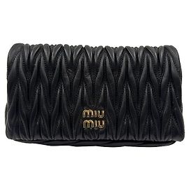Miu Miu Mini borsa a tracolla Matelassé con catena Nero
