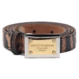Dolce & Gabbana Cinto feminino com alça de leopardo e placa dourada Multicor