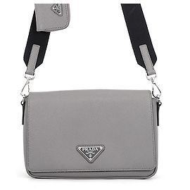 Bolsa de Ombro Prada Triangle em couro Saffiano Marrom Preto