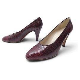VINTAGE CHANEL CROCODILE LEATHER PUMP SHOES 9 39.5 HEEL Dark red