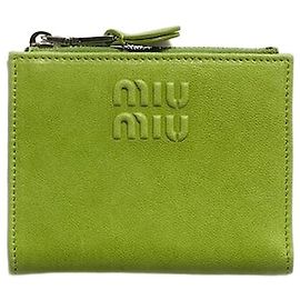 Cartera pequeña Miu Miu de piel marrón Castaño