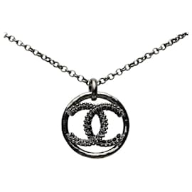 Colar com pingente Chanel Coco Mark Preto