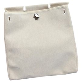 Hermès Bolsa de mão em lona bege Bege