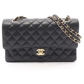 Borsa a tracolla Chanel Matelassé Double Flap Nero