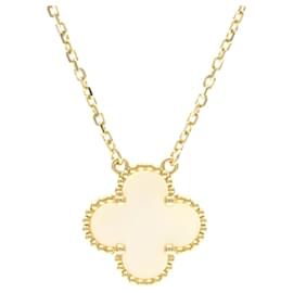 Van Cleef & Arpels Vintage Alhambra Necklace in 18K Yellow Gold Golden