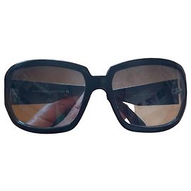 Black Chanel sunglasses Black