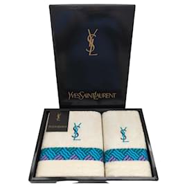 Set aus zwei Yves Saint Laurent Handtüchern Mehrfarben Beige