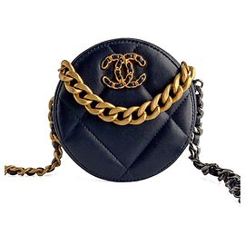 CHANEL 19 Round Lambskin Leather Matelassè Clutch With Chain Handbag Navy Navy blue