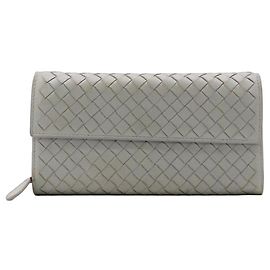 Bottega Veneta Intrecciato Bi-Fold Wallet Grey