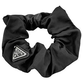 Scrunchie Prada con placca logo in nero Nero
