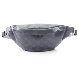 Louis Vuitton Discovery PM Monogram Shadow Gürteltasche Marineblau