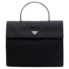 Prada Tessuto Handtasche in Schwarz mit Metallgriff Schwarz