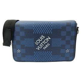 Louis Vuitton Damier Graphite 3D Studio Messenger Bag Red Blue