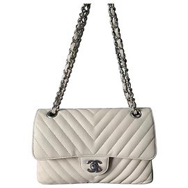 Borsa a tracolla Chanel Timeless Classique Chevron Medium Beige