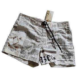 Short de bain Underwear John Galliano imprimé journal L Noir Blanc