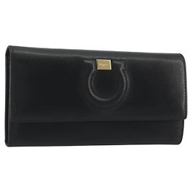 Salvatore Ferragamo Gancini Long Wallet Leather Black Gold Auth bs36751 Black Golden