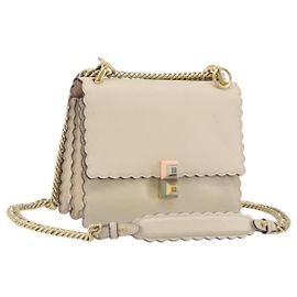 Bolsa de ombro com corrente FENDI em couro bege e ouro Auth bs36715 Bege Dourado