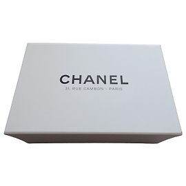 Chanel White Box 31X21X12cms White