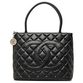 Chanel Black Caviar Medallion Tote Schwarz