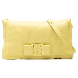 Salvatore Ferragamo Bolsa Tiracolo Viva Bow em couro acolchoado amarelo Ferragamo Amarelo