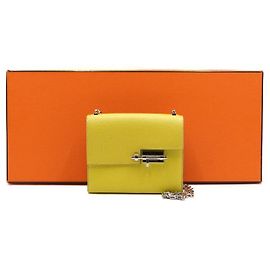 Hermès Mini sac crossbody à chaîne couleur Lime Jaune