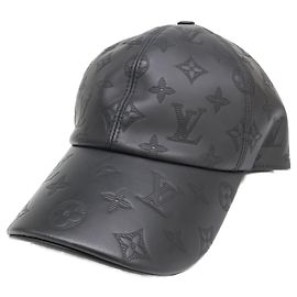 Cappello Louis Vuitton Monogram Shadow Nero