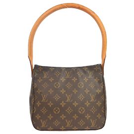 Louis Vuitton Looping Monogram Canvas MM Marrom