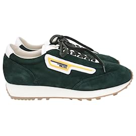 Baskets Prada Milano 70 en daim vert Vert